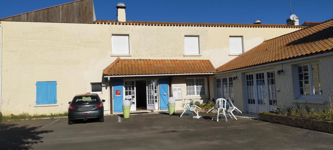 La Chaumiere Hotel 2*