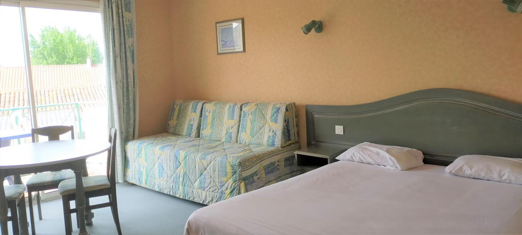 Hotel La Chaumiere 2*